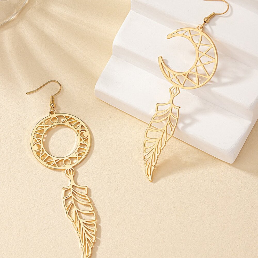 Elegant Gold Dreamcatcher Earrings